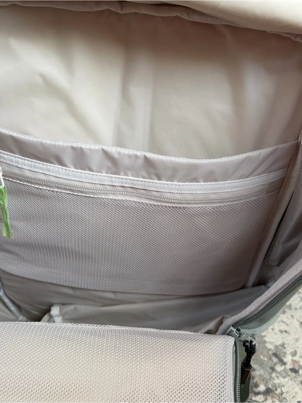 HUHU Diaper Bag Backpack in Sage Green combo